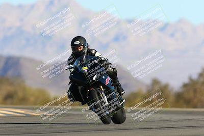 media/Jan-09-2022-SoCal Trackdays (Sun) [[2b1fec8404]]/Turn 14 (10am)/